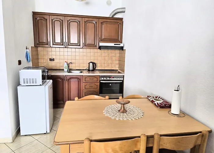 公寓 Sunny 2 Bedroom Near Center Shkodër