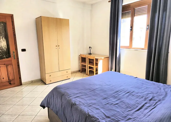 Sunny 2 Bedroom Near Center Apartamento *